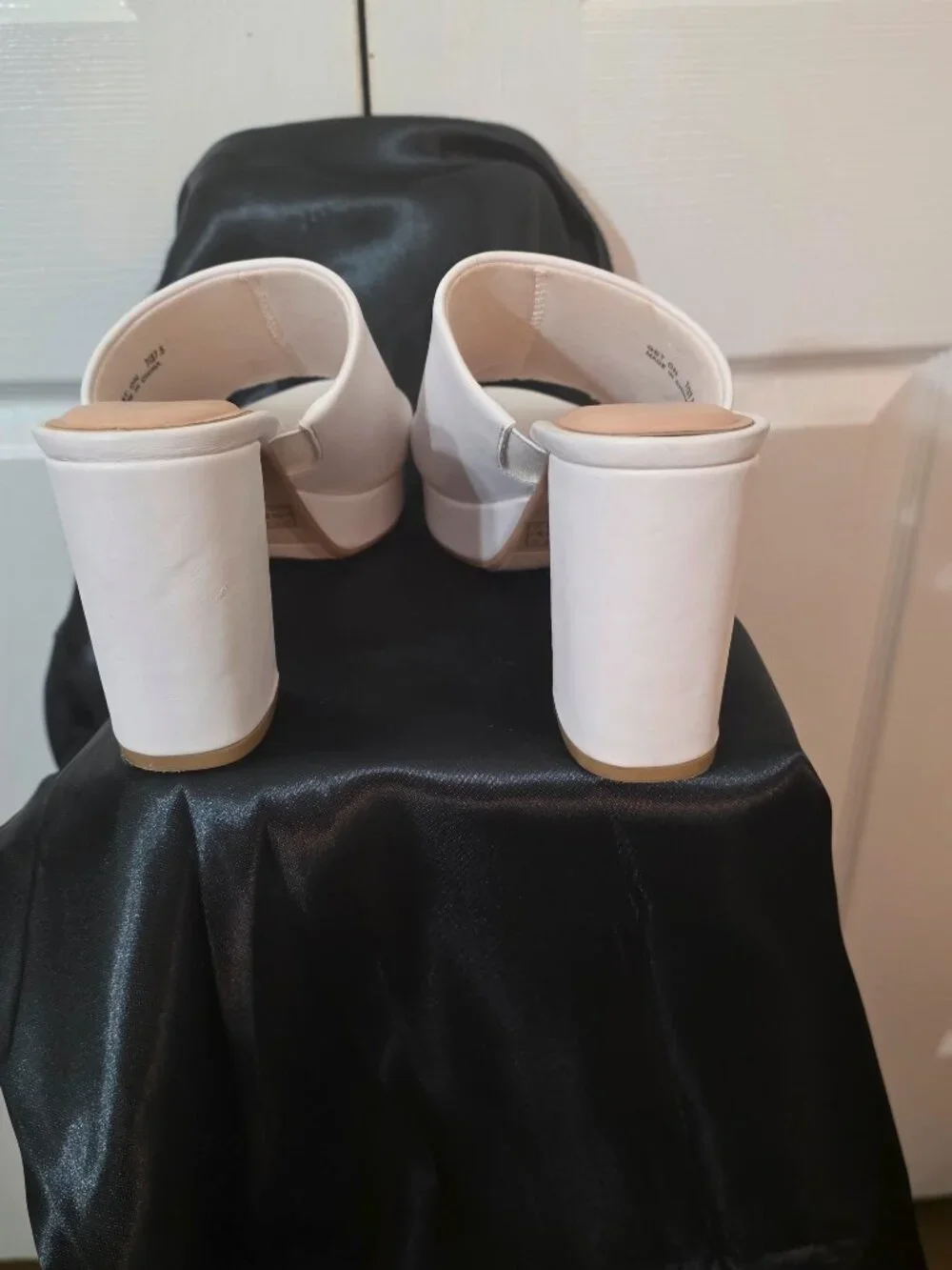 Chinese Laundry Sandals